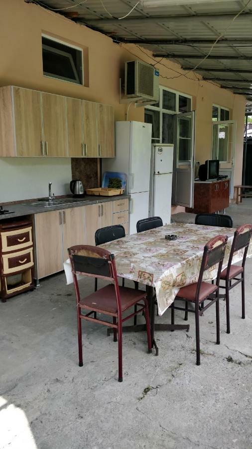 Tikhaya Gavan Guest House Γκάγκρα Εξωτερικό φωτογραφία