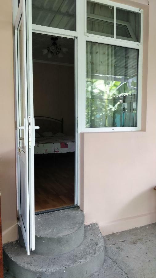 Tikhaya Gavan Guest House Γκάγκρα Εξωτερικό φωτογραφία
