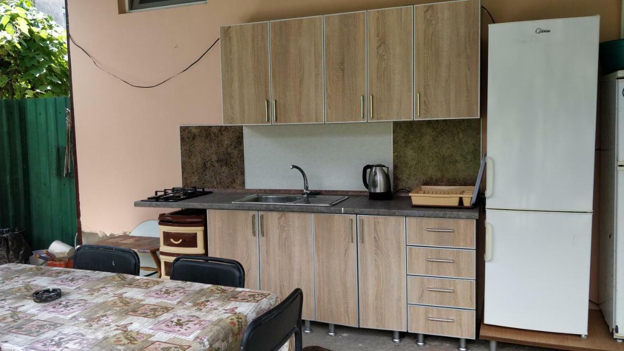 Tikhaya Gavan Guest House Γκάγκρα Εξωτερικό φωτογραφία